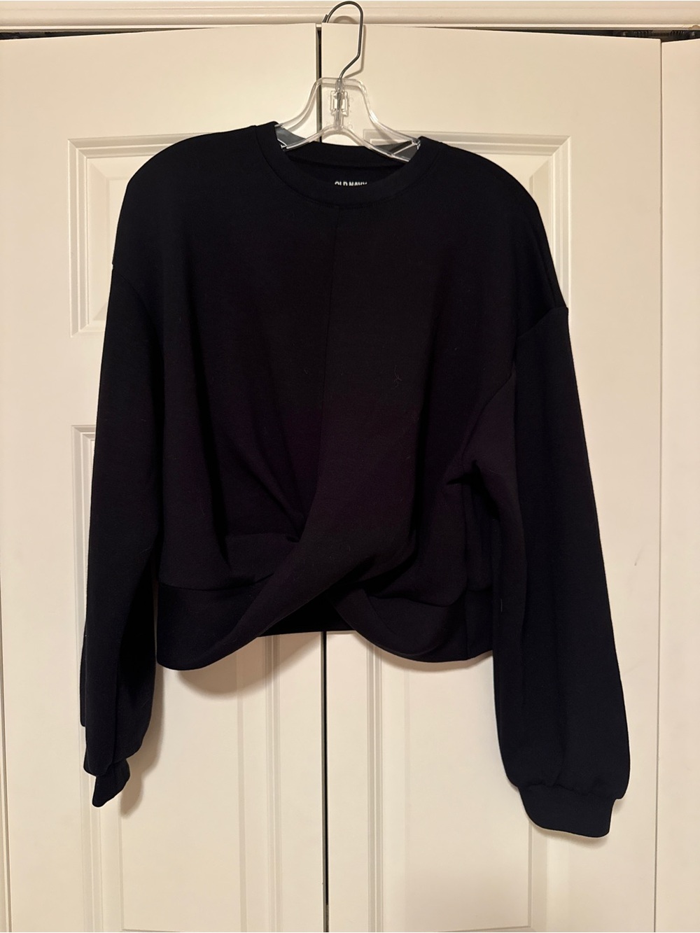 Old Navy Bounce Fleece Black Twist Front Sweatshirt